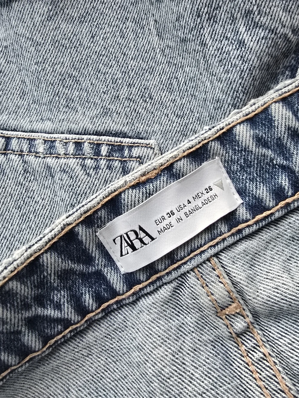 Zara Frayed High Rise Denim Jean Shorts